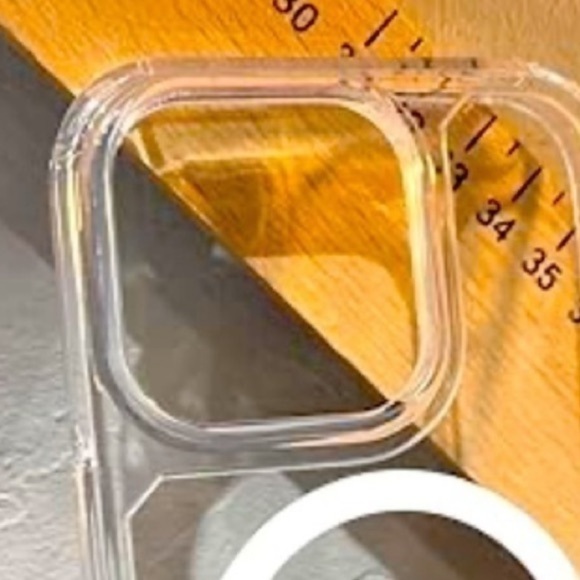 iPhone 15 Pro Max Ultra Hybrid Clear Kevlar Case New in box with Barcode - Picture 4 of 4